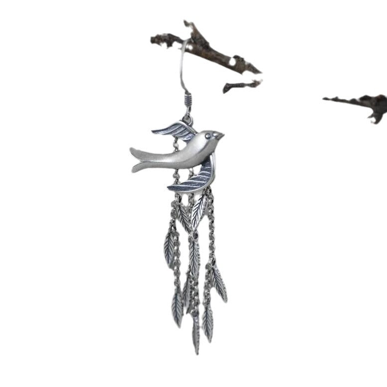 Retro Minimalist Design Leafy Artistic Earrings For Women With An Elegant Vibe