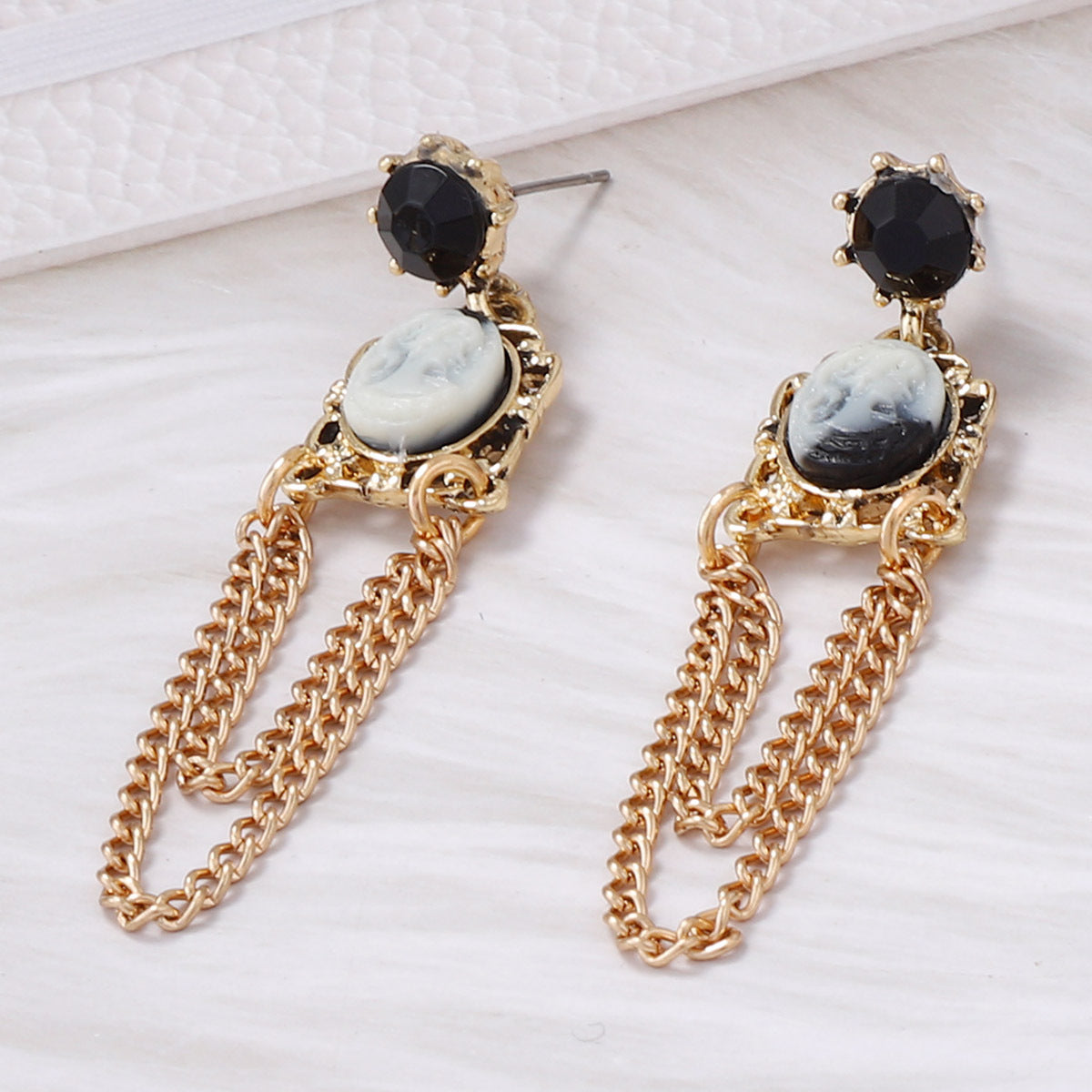 Womens Stylish Retro All-Match Alloy Earrings