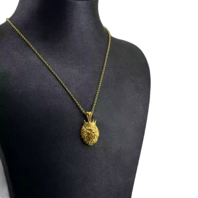 Retro Bold Lion-Head Crown Gold Necklace