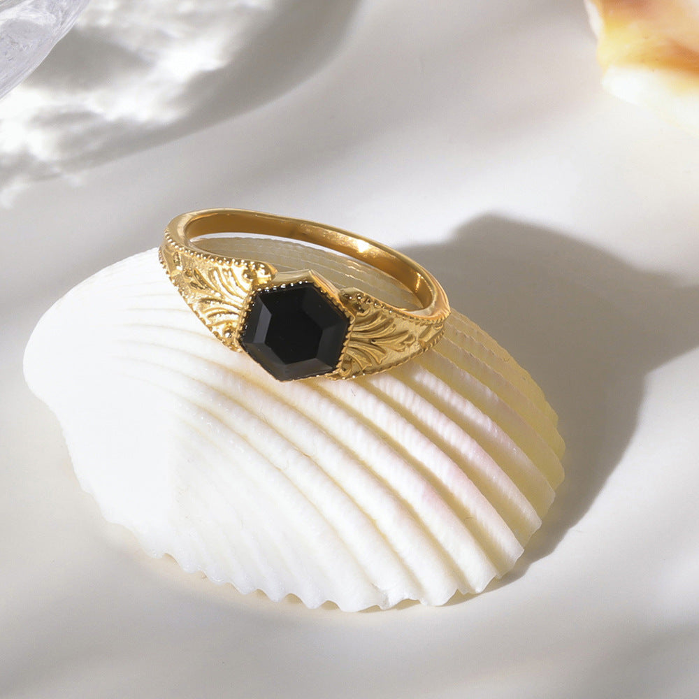 Stainless Steel Electroplated Patterned Vintage Ring With Black Natural Stone Inlay